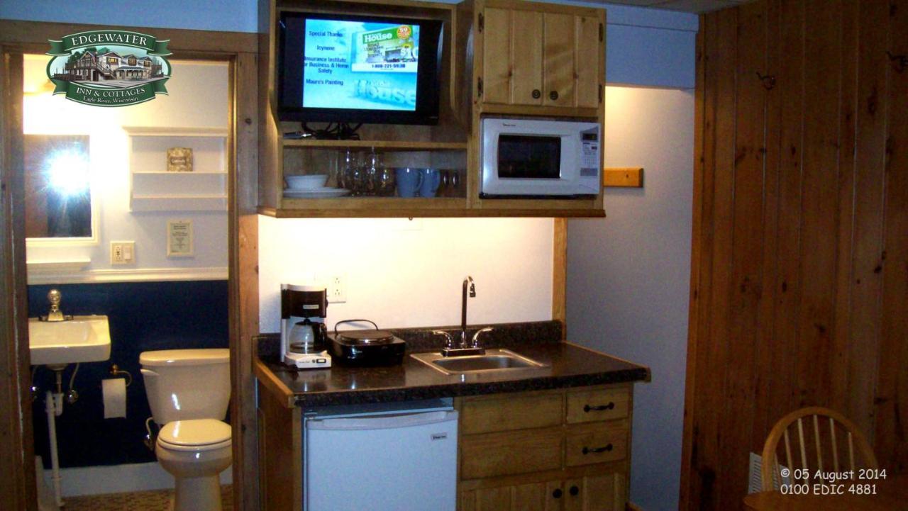 Edgewater Inn & Cottages Eagle River Room photo